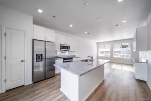 46589 Sunflower Ln, Bennett, CO 80102 - Photo 5