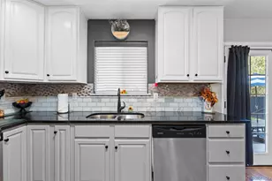 2667 S Clayton St, Denver, CO 80210 - Photo 7