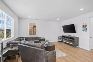 24770 E 39th Ave, Aurora, CO 80019 - Photo 9