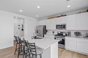 24770 E 39th Ave, Aurora, CO 80019 - Photo 11