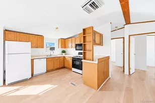 10201 Riverdale Rd, Thornton, CO 80229 - Photo 7