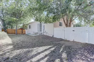2522 Atchison St, Aurora, CO 80011 - Photo 33