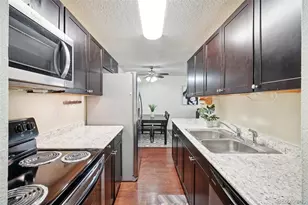 10211 Ura Ln, Thornton, CO 80260 - Photo 9