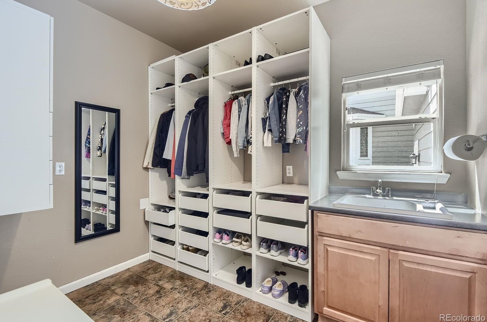 10078 Glenstone Cir, Littleton CO  80130-8019 exterior