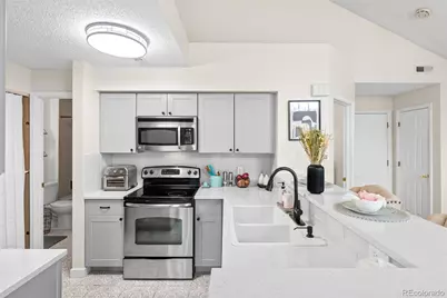 13792 E Lehigh Avenue #B, Aurora, CO 80014 - Photo 11