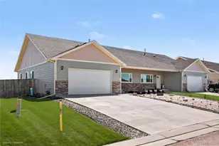 1080 View Ridge Rd, Bennett, CO 80102 - Photo 3
