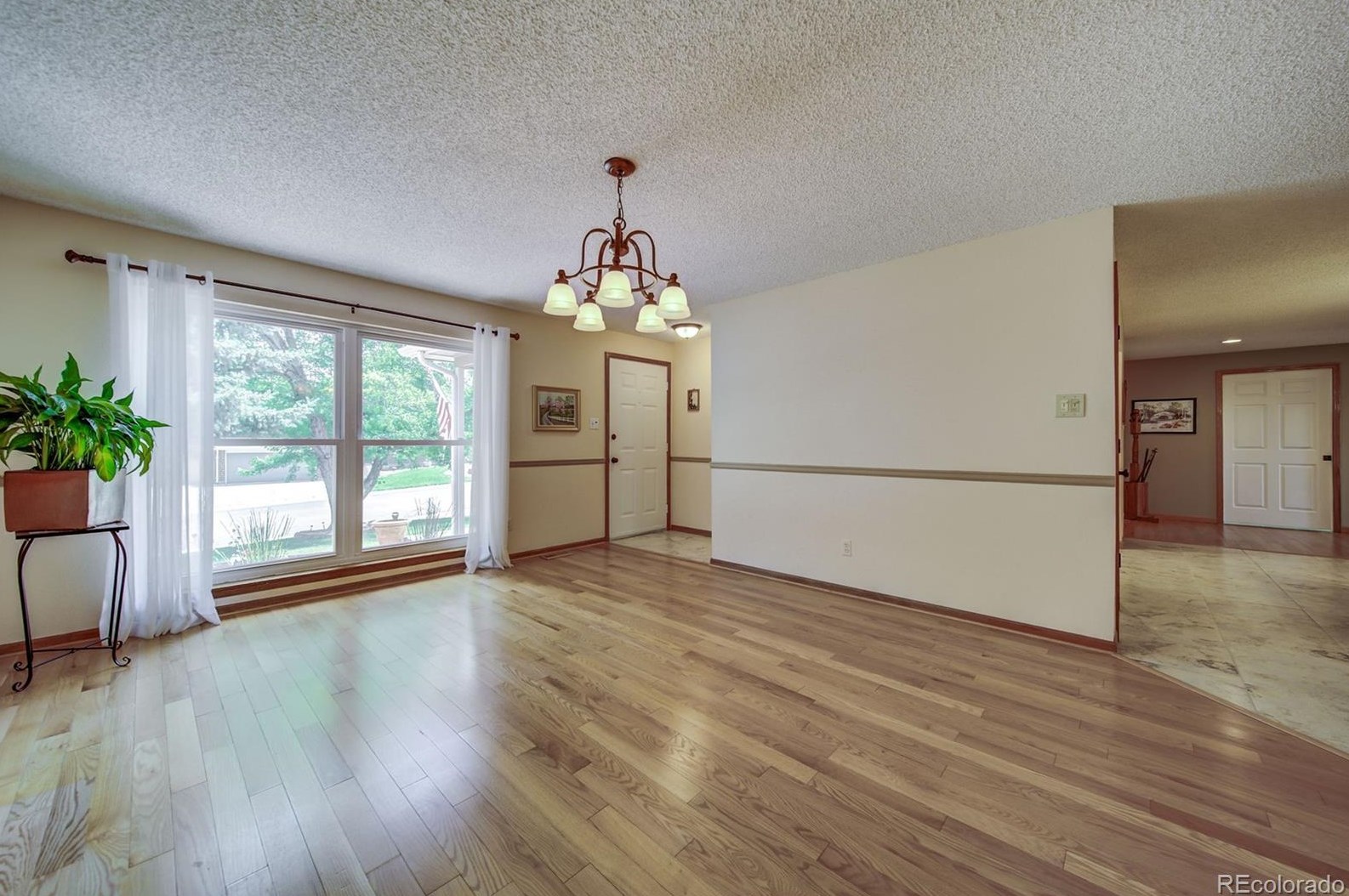 828 Mercury Cir, Littleton CO 80124-2645 exterior