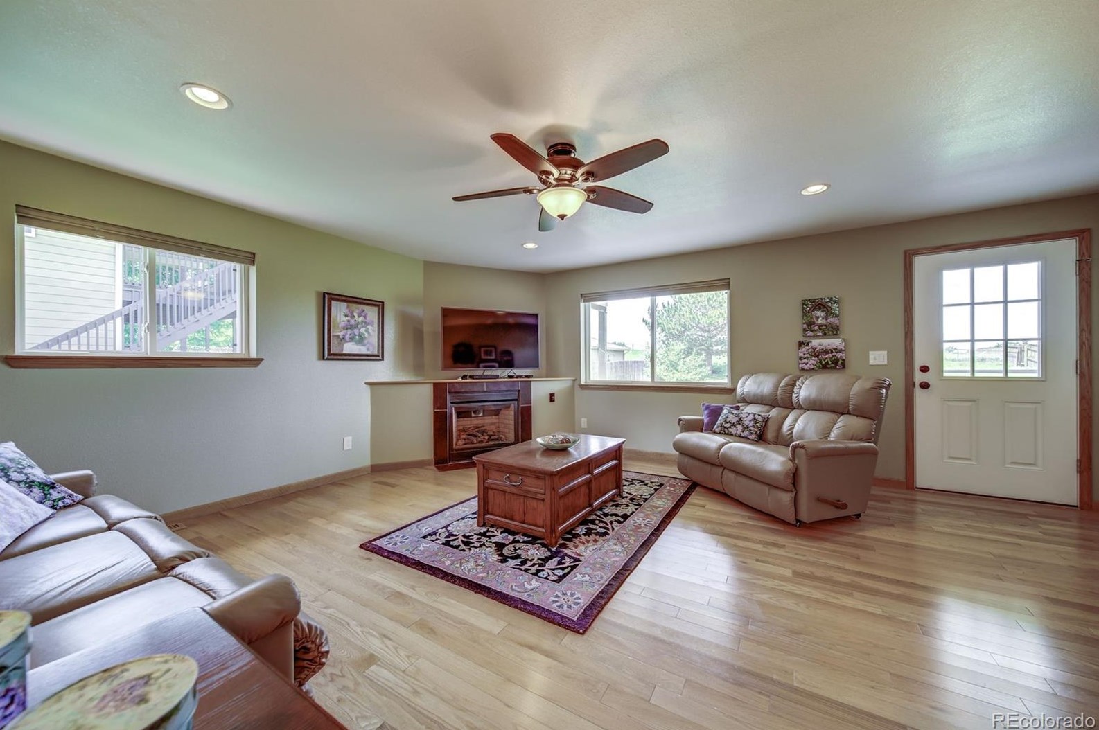 828 Mercury Cir, Littleton CO 80124-2645 exterior