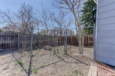 690 S Newark Court, Aurora, CO 80012 - Photo 21