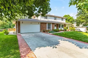 5905 W Quarles Dr, Littleton, CO 80128 - Photo 33