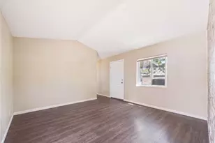 9400 Elm Ct, Denver, CO 80260 - Photo 5