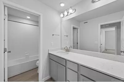 4601 N Versailles Way, Aurora, CO 80019 - Photo 11