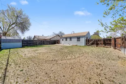 956 Macon Street, Aurora, CO 80010 - Photo 11