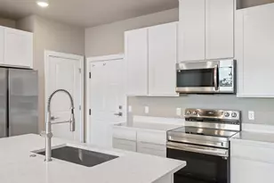 6153 N Ceylon St, Denver, CO 80249 - Photo 5