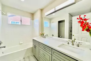 22668 E Lake Pl, Aurora, CO 80015 - Photo 27