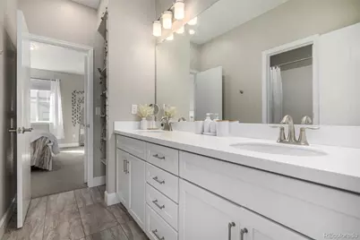 25190 E Nova Place, Aurora, CO 80016 - Photo 33
