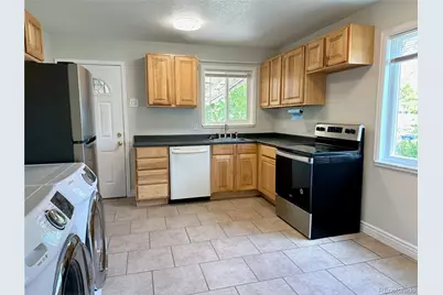 891 Lansing Street, Aurora, CO 80010 - Photo 5