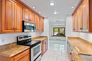 2250 Crabtree Dr, Greenwood Village, CO 80121 - Photo 11