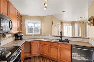 7548 S Quatar Way, Aurora, CO 80016 - Photo 9
