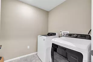 27922 E 10th Dr, Aurora, CO 80018 - Photo 27