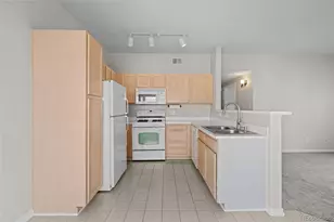 8389 Pebble Creek Way, Highlands Ranch, CO 80126 - Photo 7