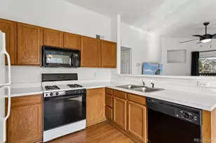 9991 E Idaho Cir, Aurora, CO 80247 - Photo 7