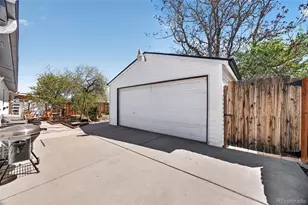 5560 Wheeling St, Denver, CO 80239 - Photo 27