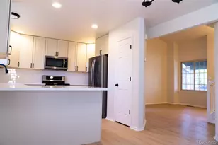 21878 E Powers Dr, Aurora, CO 80015 - Photo 7