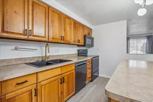 5225 Balsam Street, Arvada, CO 80002 - Photo 7