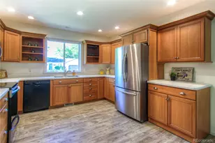 8707 W Glasgow Pl, Littleton, CO 80128 - Photo 9