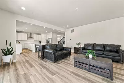 9697 Danube Court, Commerce City, CO 80022 - Photo 11