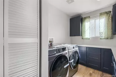 321 W Mulberry Street, Fort Collins, CO 80521 - Photo 9