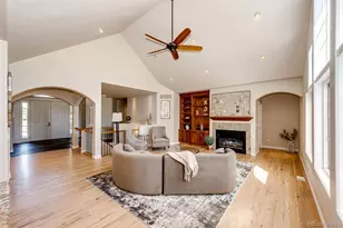 4238 S Dearborn Ct, Aurora, CO 80014 - Photo 9