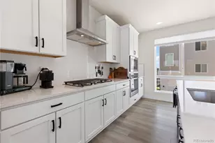 11201 W 53rd Dr, Arvada, CO 80002 - Photo 15