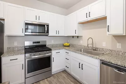 1033 Oak Circle, Denver, CO 80215 - Photo 7