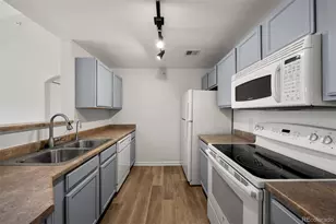 7440 S Blackhawk Street, Englewood, CO 80112 - Photo 7