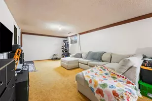 155 S Brentwood Dr, Colorado Springs, CO 80910 - Photo 17