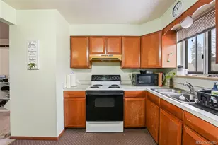 155 S Brentwood Dr, Colorado Springs, CO 80910 - Photo 9