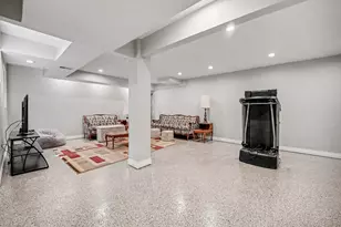 2058 E Phillips Pl, Centennial, CO 80122 - Photo 19