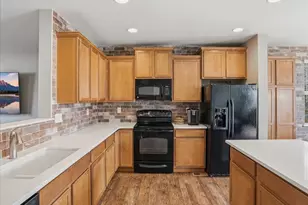 1557 Edenbridge Dr, Windsor, CO 80550 - Photo 9