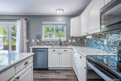 5519 S Versailles Street, Aurora, CO 80015 - Photo 9
