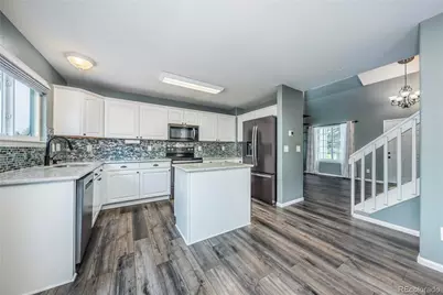5519 S Versailles Street, Aurora, CO 80015 - Photo 7