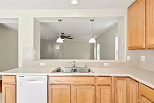 5526 Lewiston St, Denver, CO 80239 - Photo 29