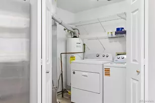 2575 S Syracuse Way, Denver, CO 80231 - Photo 11