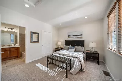 23372 E Chenango Place, Aurora, CO 80016 - Photo 17