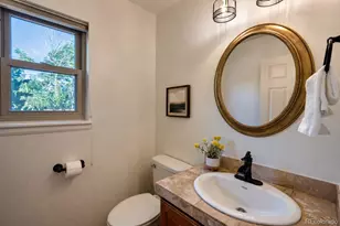 5667 W Green Meadows Pl, Denver, CO 80227 - Photo 15