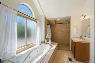 5667 W Green Meadows Pl, Denver, CO 80227 - Photo 19