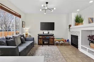 7425 S Norfolk St, Aurora, CO 80016 - Photo 9