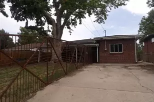 3015 Quebec St, Denver, CO 80207 - Photo 3