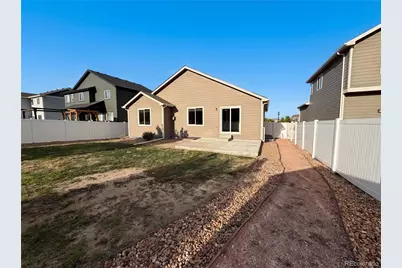 2403 Tabor Street, Berthoud, CO 80513 - Photo 5